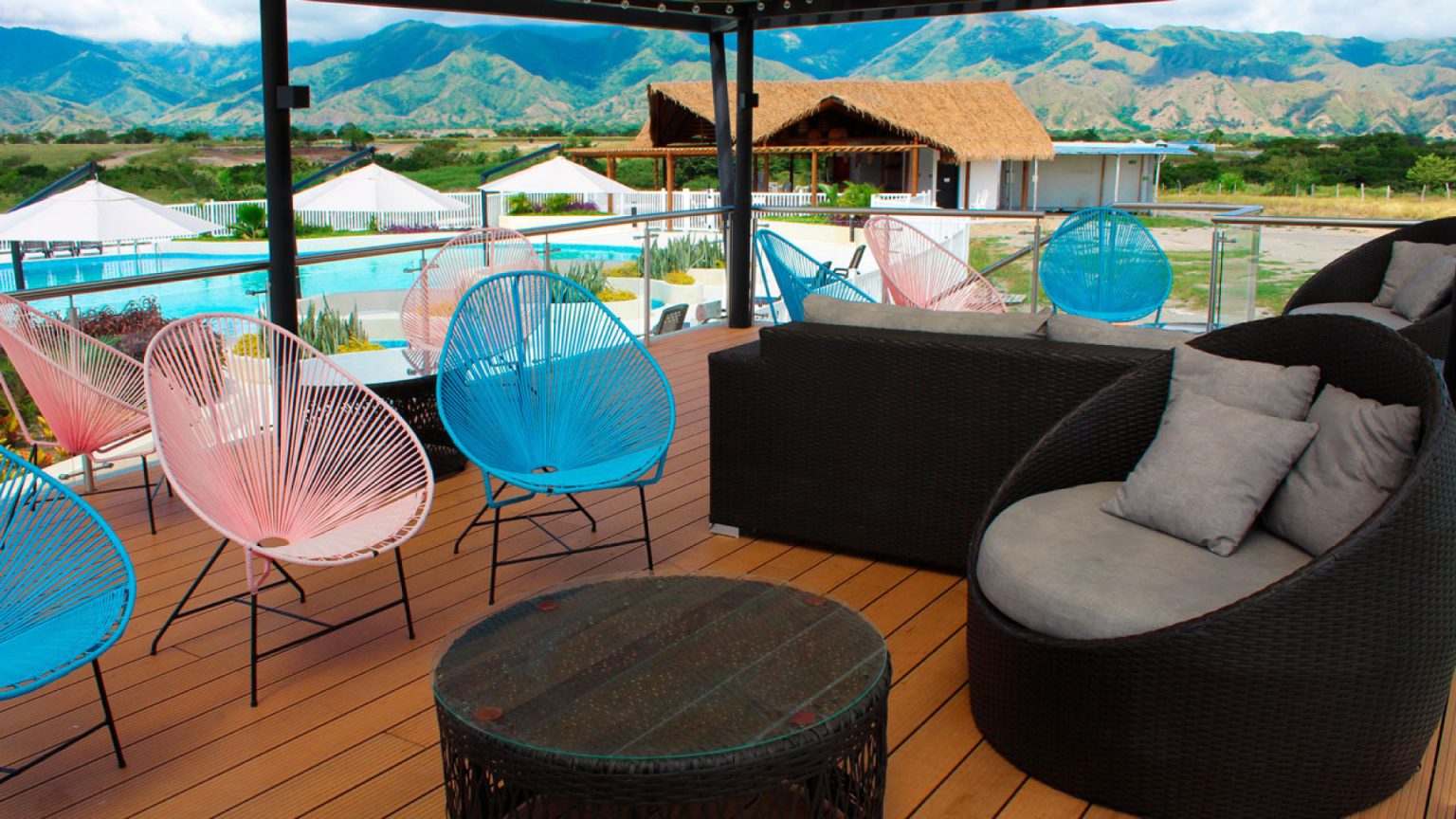 LClub-Stoneville-Terraza-Lounge